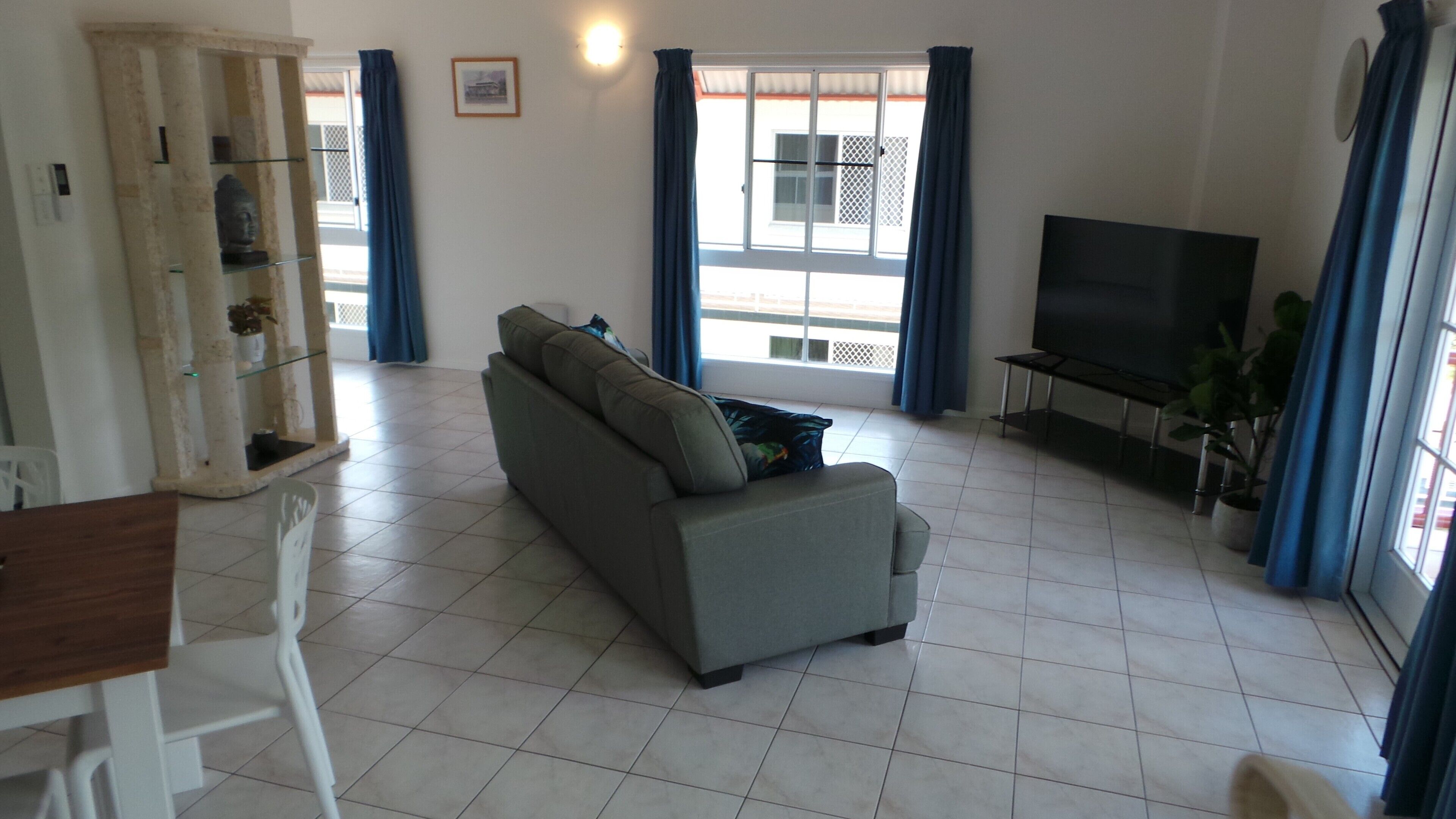 Superb Modern City Pad - Wifi & Pool