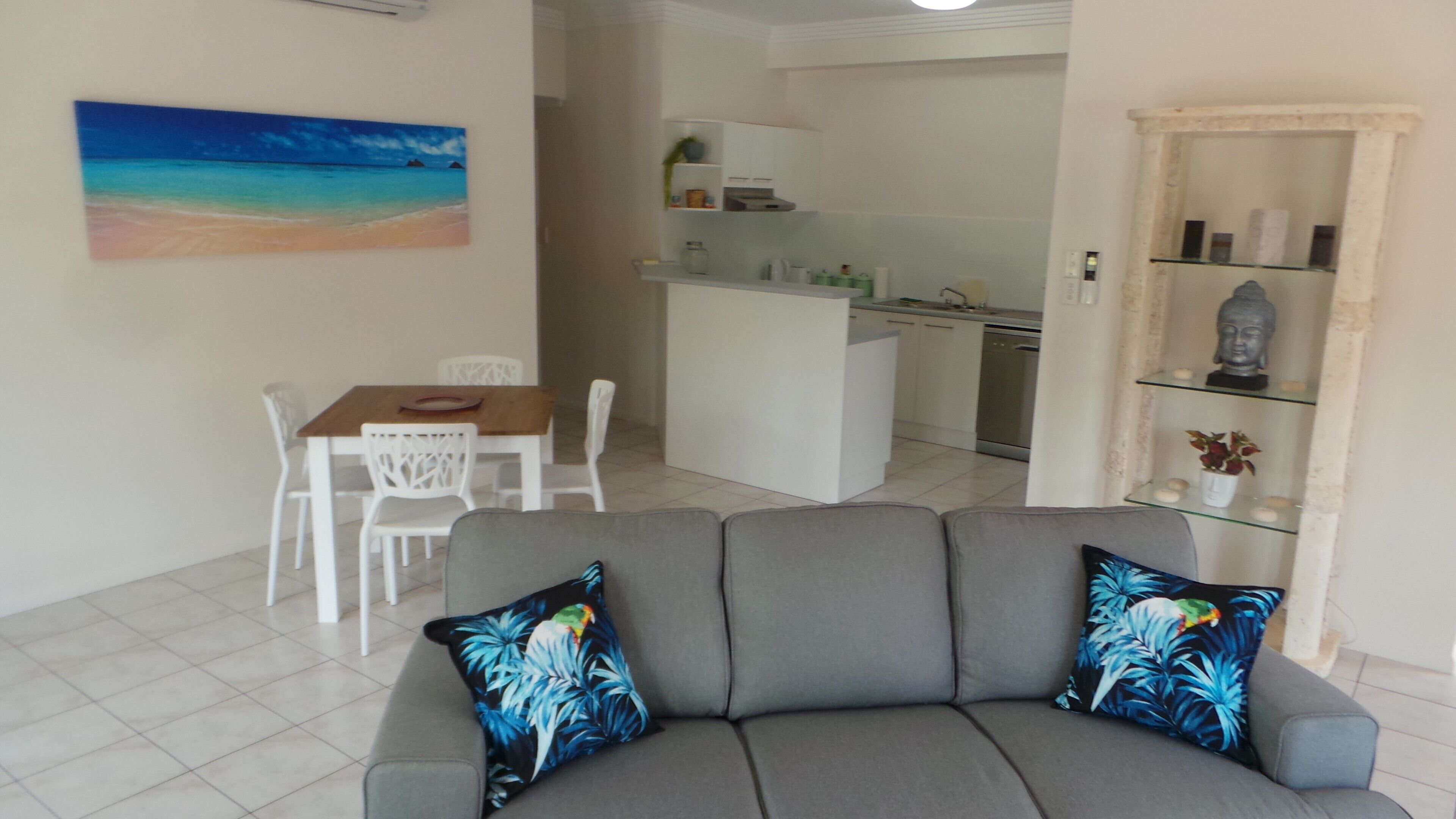 Superb Modern City Pad - Wifi & Pool