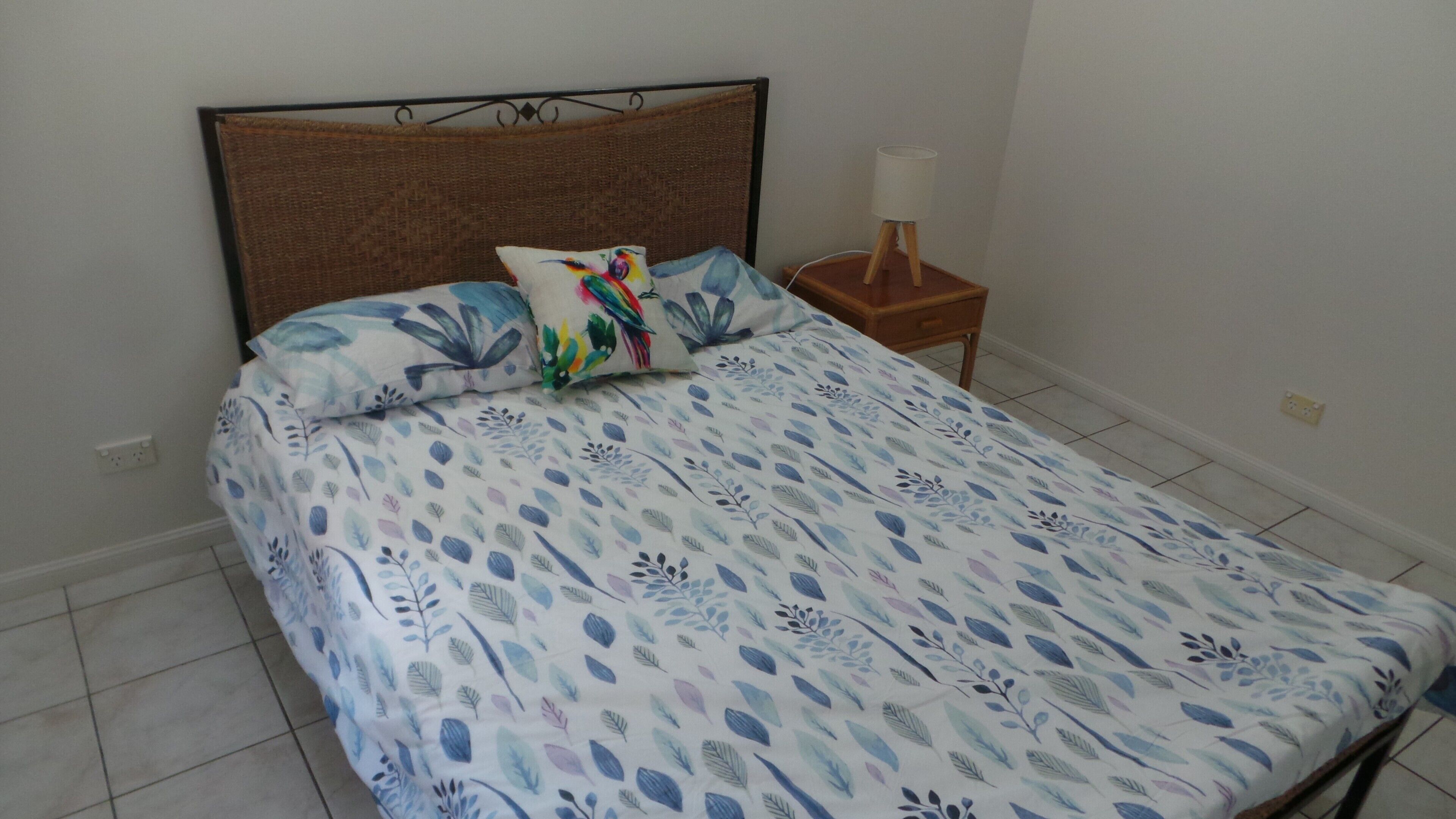 ❤Modern Chic City Apartment with Pool & WIFI ❤!