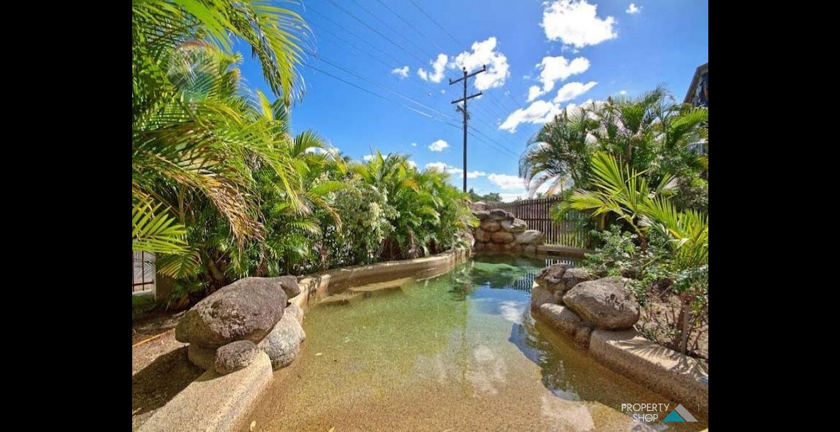 ❤Modern Chic City Apartment with Pool & WIFI ❤!