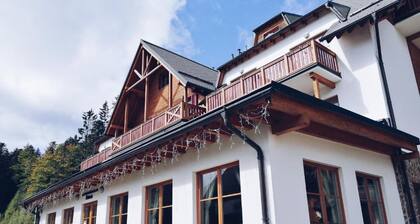 Pohorje Village Wellbeing Resort – Wellness & Spa Hotel Bolfenk