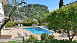 Piscine extérieure