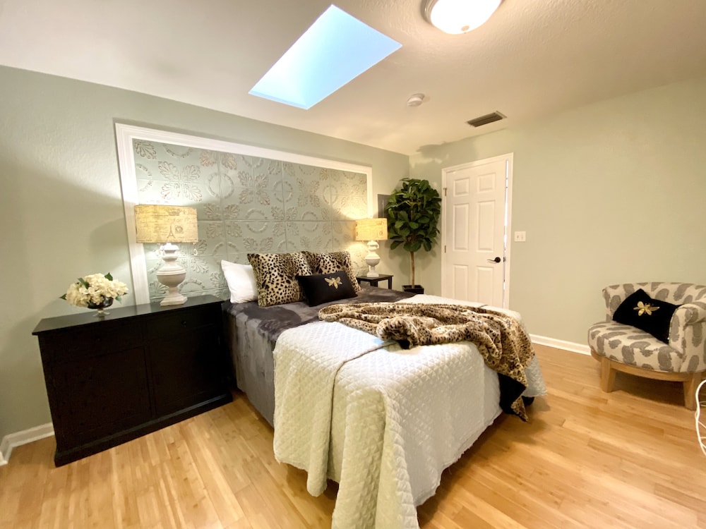 The Paris Loft in the heart of downtown Safety Harbor Vrbo