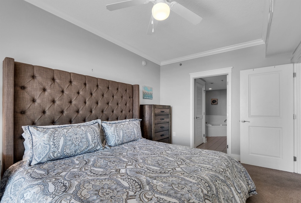 Waterscape C601, 2 K Beds, Beach set & Items, Direct View