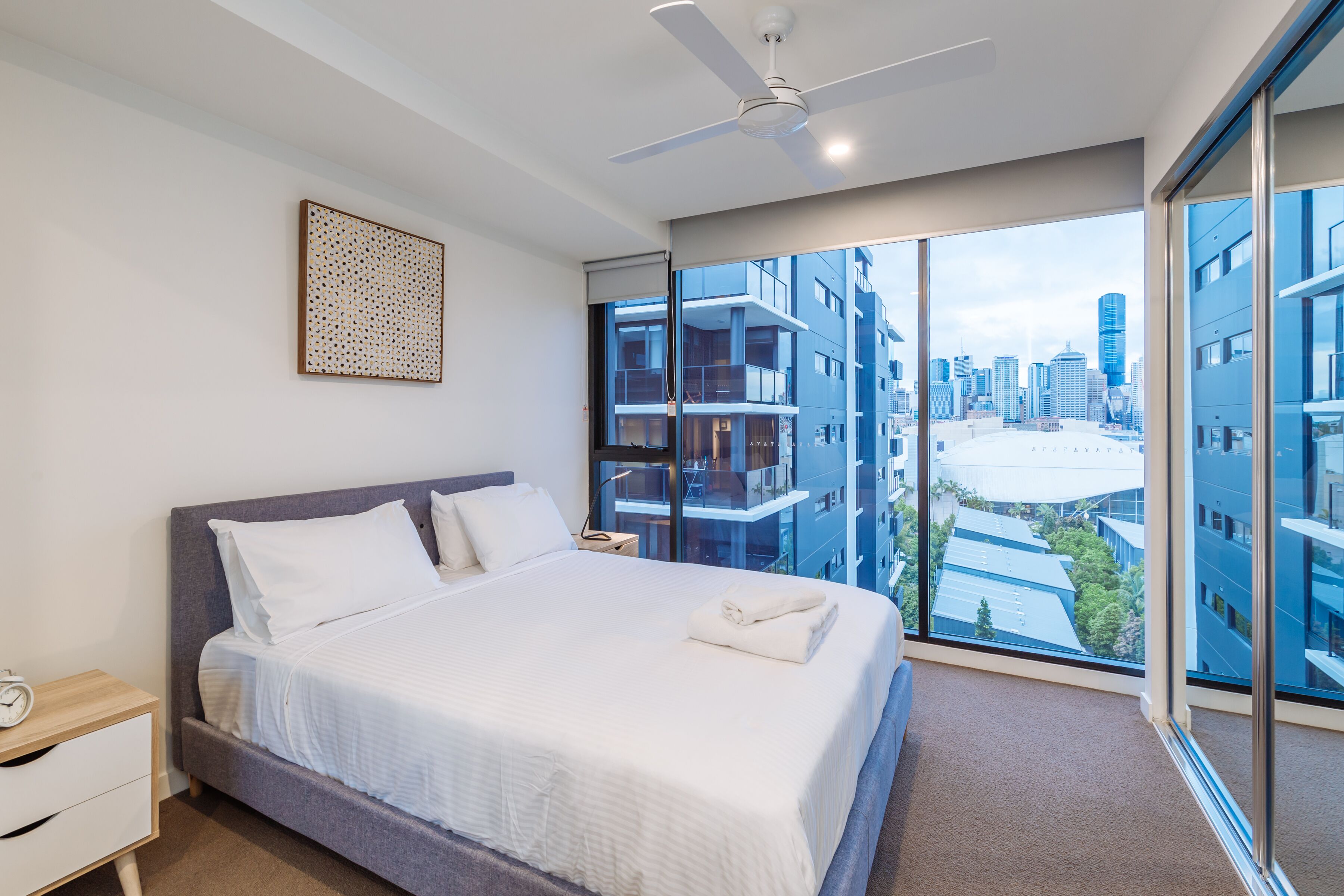 Splendid 2 Bed Apt in the Heart of Southbank!