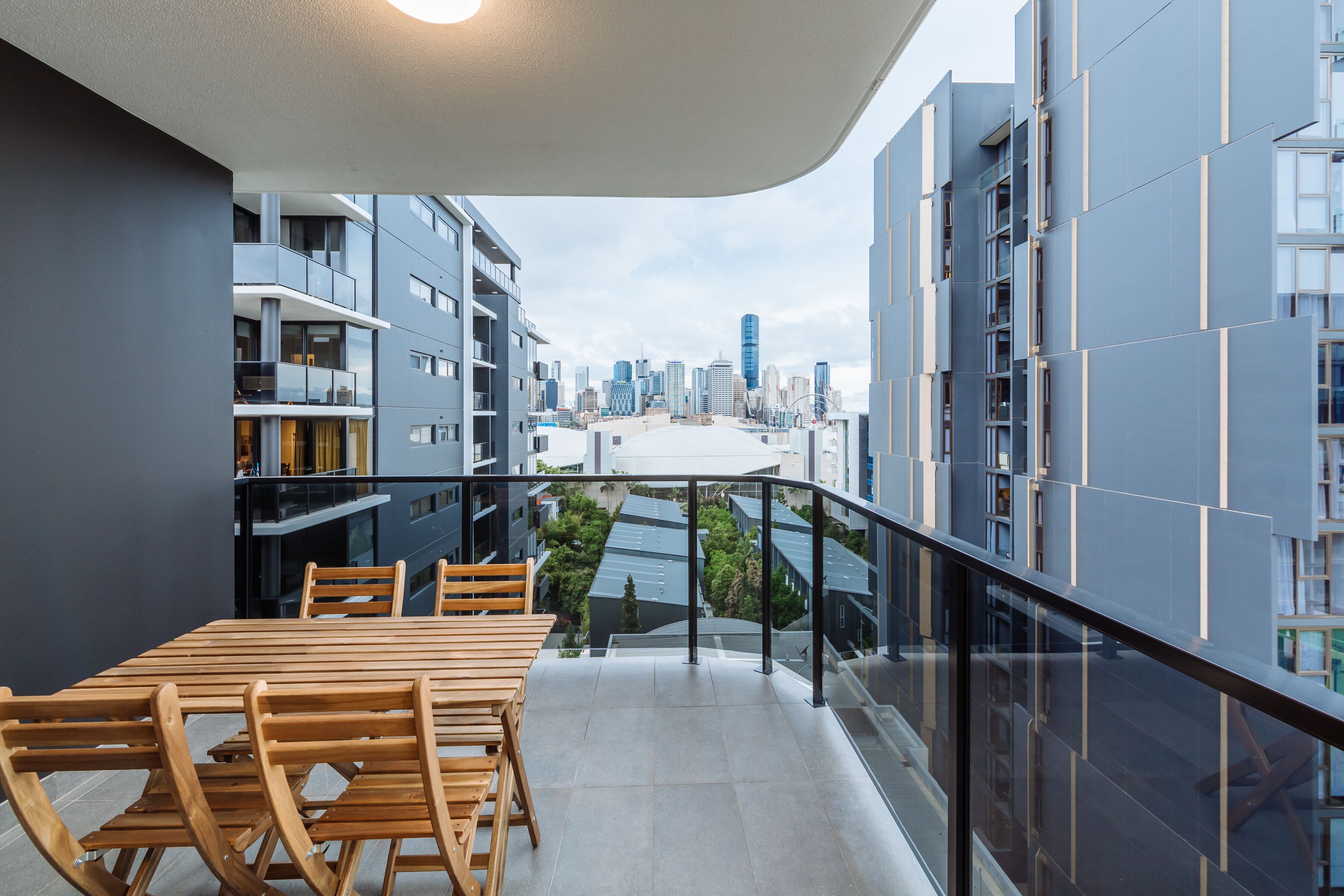 Splendid 2 Bed Apt in the Heart of Southbank!