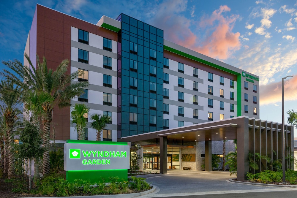 Wyndham Garden Orlando Universal / I Drive in Orlando Best Rates