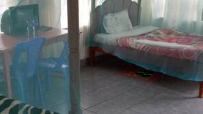 Bureau, draps fournis
