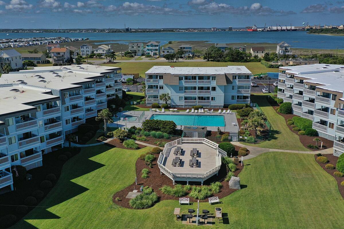 Sea Spray 2021 Room Prices Deals Reviews Expedia Com Sea Spray 2021 Room Prices Deals Reviews Expedia Com