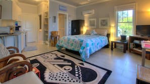 1 bedroom, linens