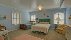 5 bedrooms, linens