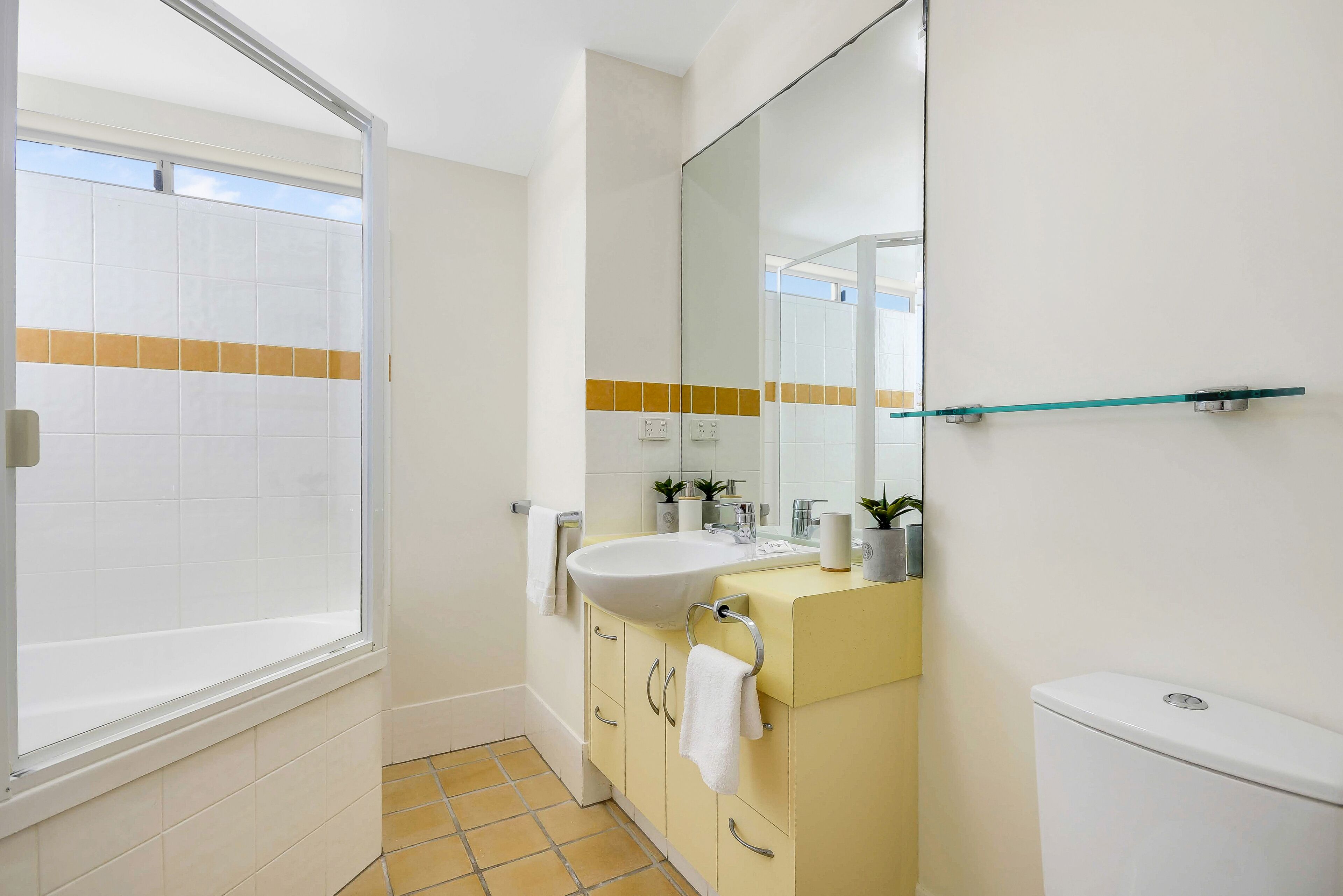 Alex Beach Resort 412