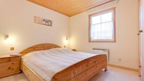 4 Schlafzimmer, Babybetten, kostenloses WLAN