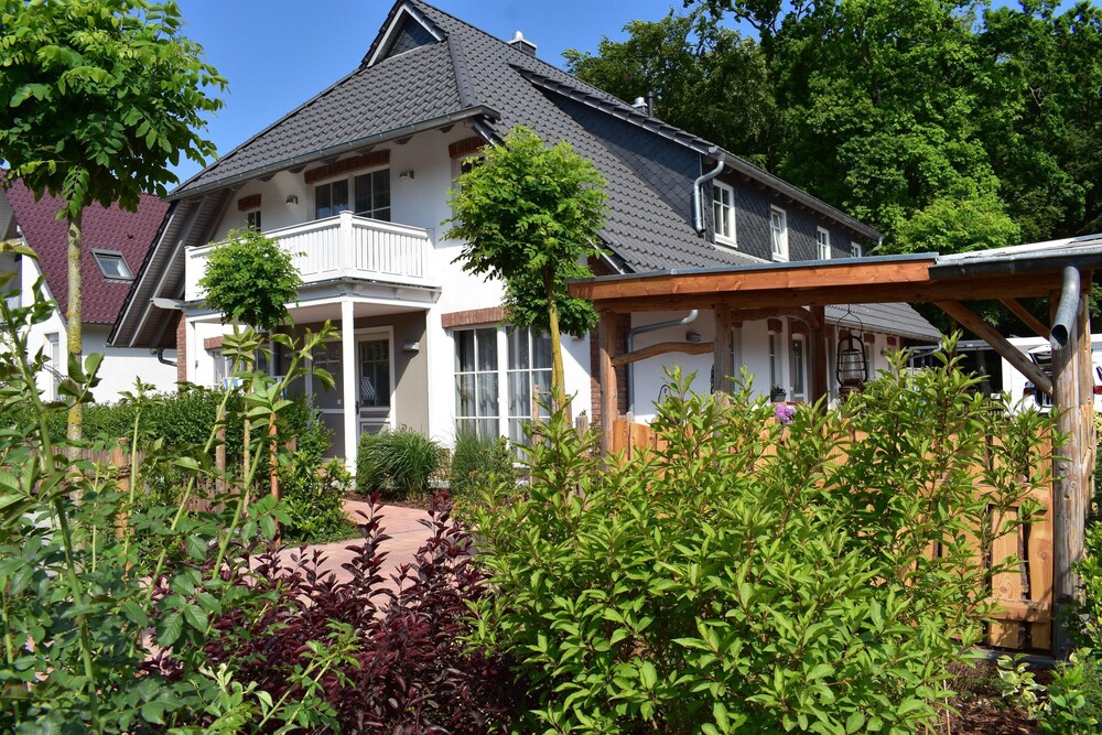 Ferienhaus Sommerromanze Wohnung Strandgut In Ostseebad Baabe Hotel Rates Reviews On Orbitz