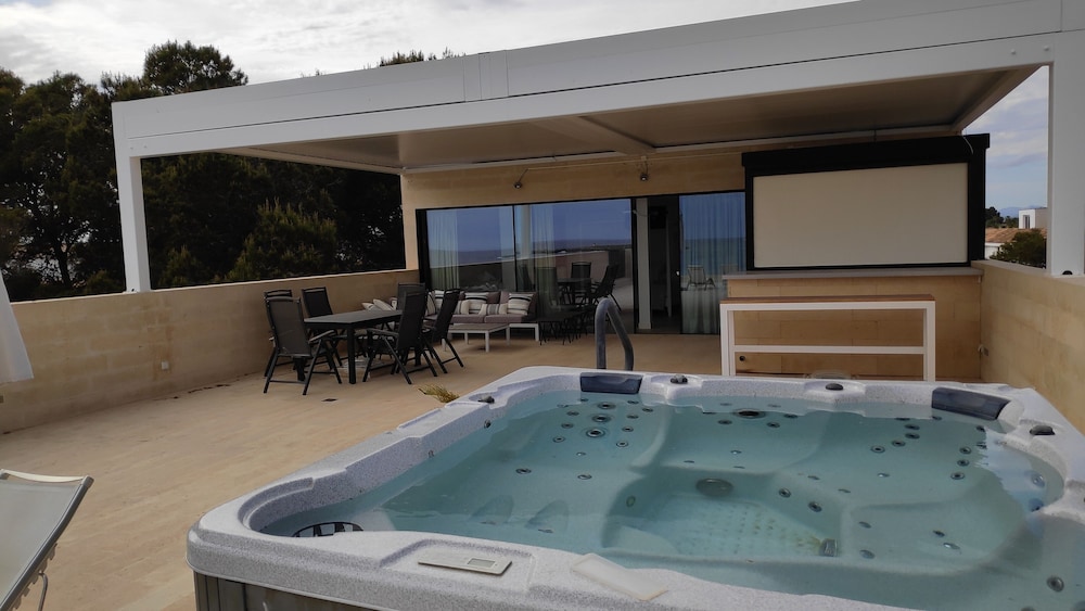 Photo - Es turó, luxury beachfront apartment in Colonia San Jordi