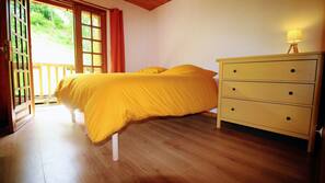 4 chambres, accès Internet, draps fournis