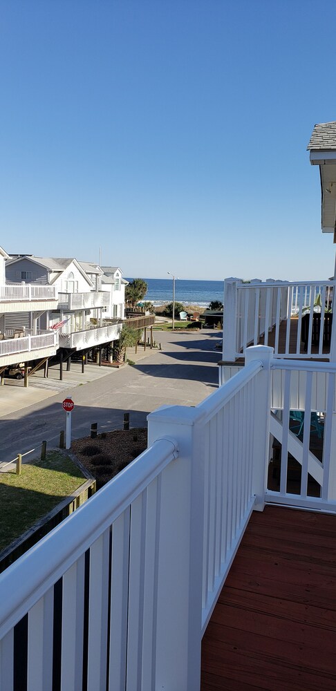 Ocean Views - Newly Renovated 4BR/ 3BA Stilt Home in Ocean Lakes - 1006