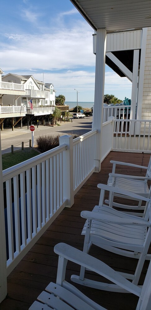 Ocean Views - Newly Renovated 4BR/ 3BA Stilt Home in Ocean Lakes - 1006