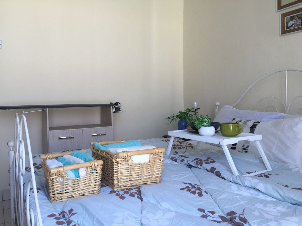 Elegance &simplicity apartmentMtwapa creek Deals & Reviews (Mombasa