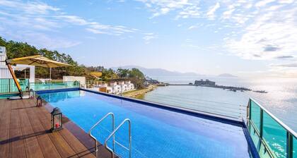 Namhae Lounge 32 Resort A