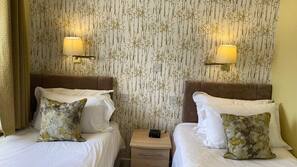 Desk, iron/ironing board, rollaway beds, free WiFi