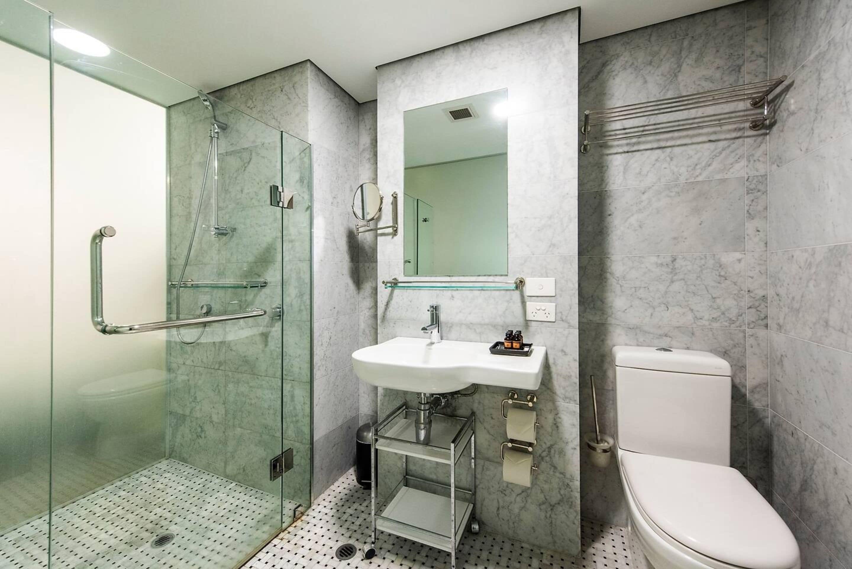 The Nest - Bright Space on Newcastle St With Roof Terrace