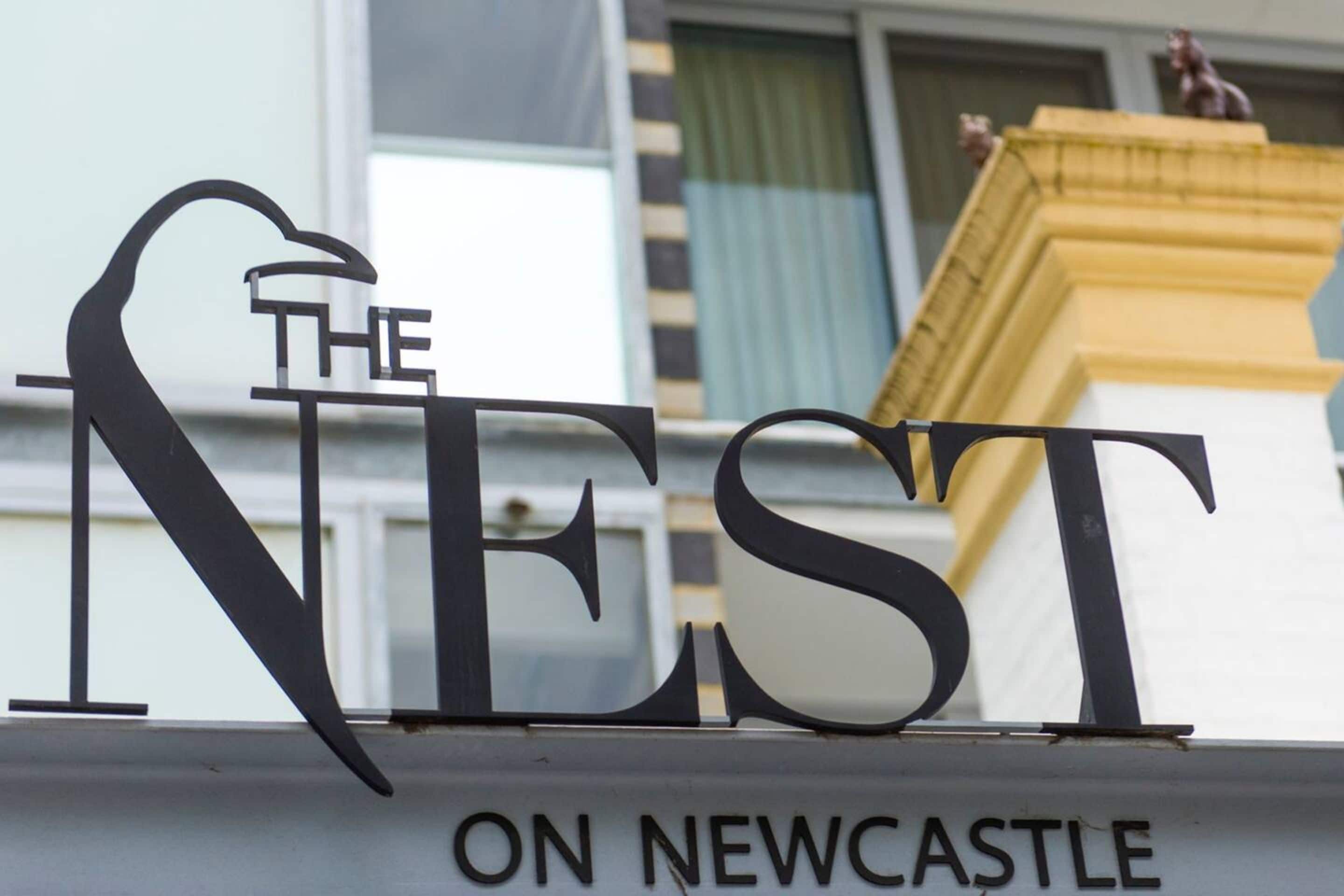The Nest - Bright Space on Newcastle St With Roof Terrace