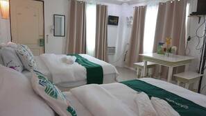Free WiFi, linens