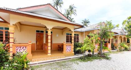 OYO 89887 Chalet Yunie