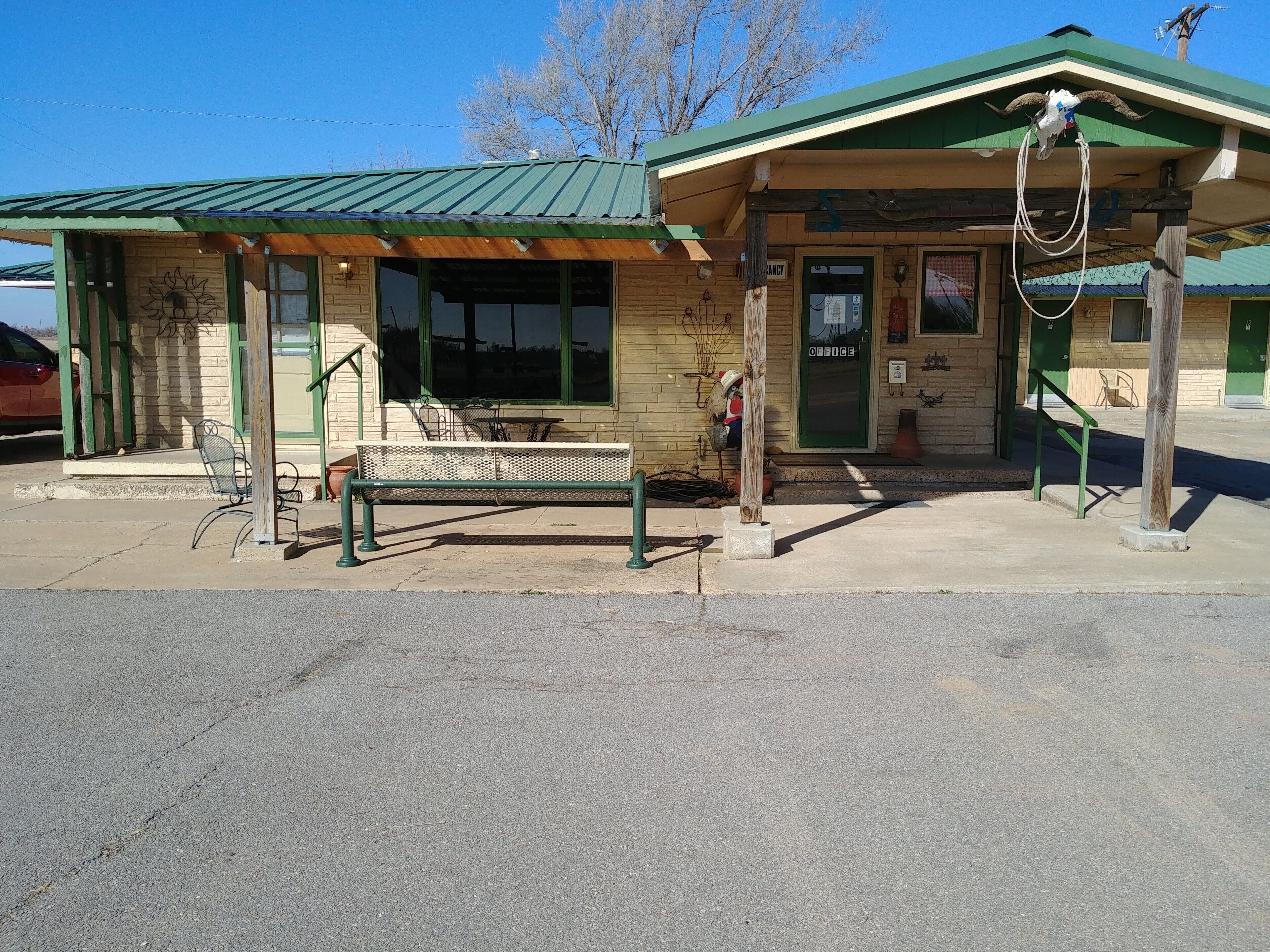 Cactus Inn in Shamrock, United States