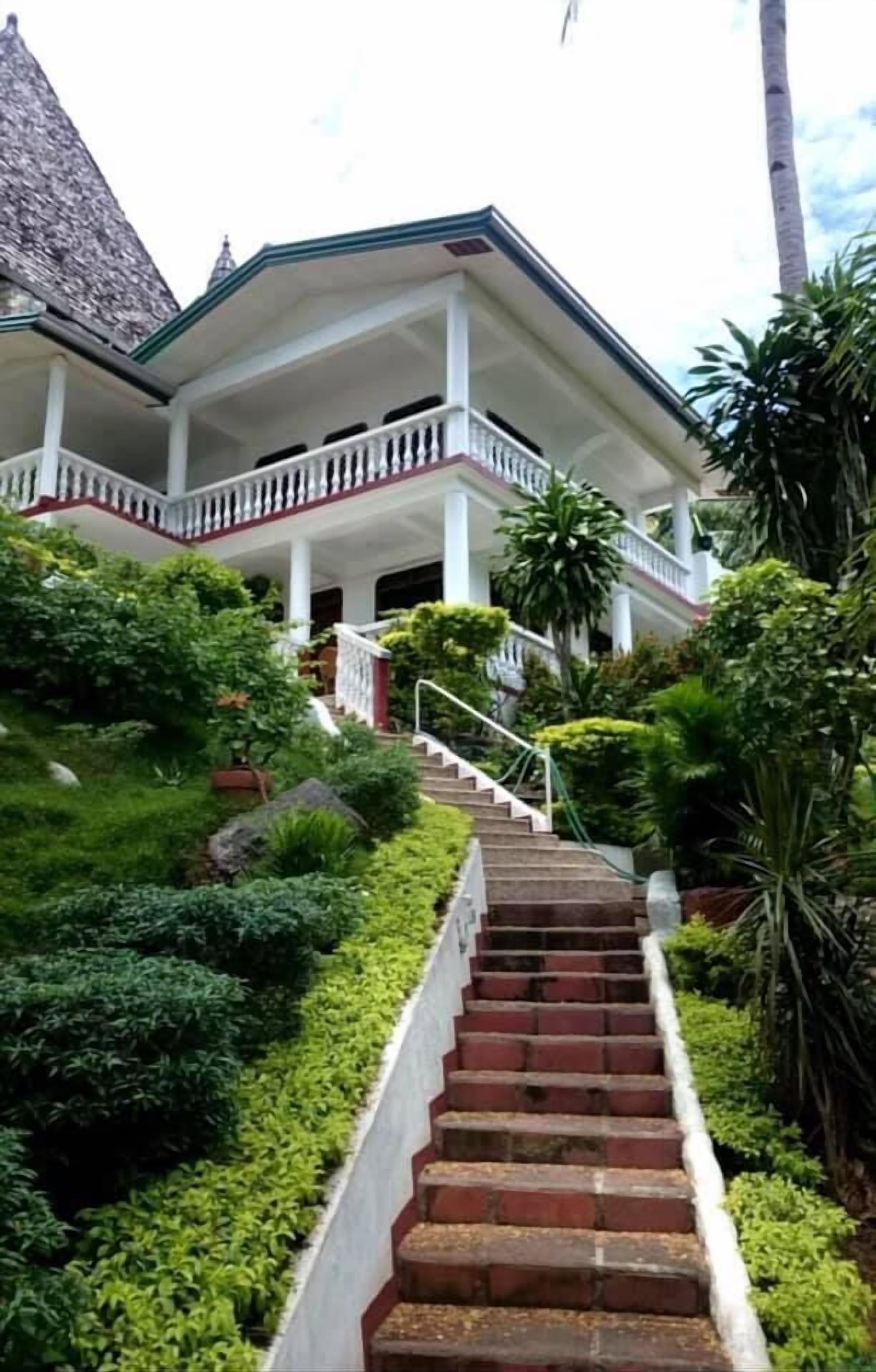 Aloha Oceanview in Puerto Galera, Philippines