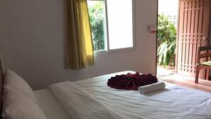 Desk, free WiFi, linens