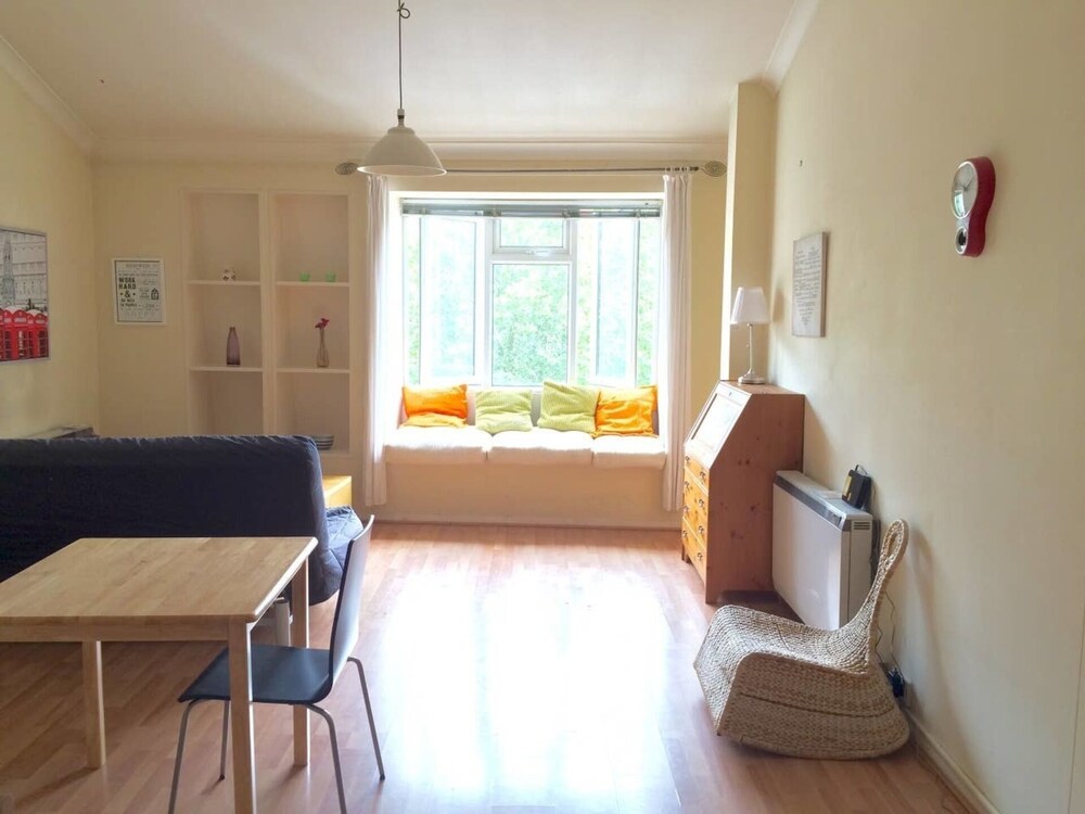 Charming Studio Apartment In London In London Hotel Rates Reviews On Orbitz