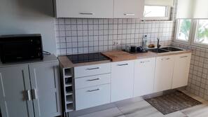 Fridge, hob