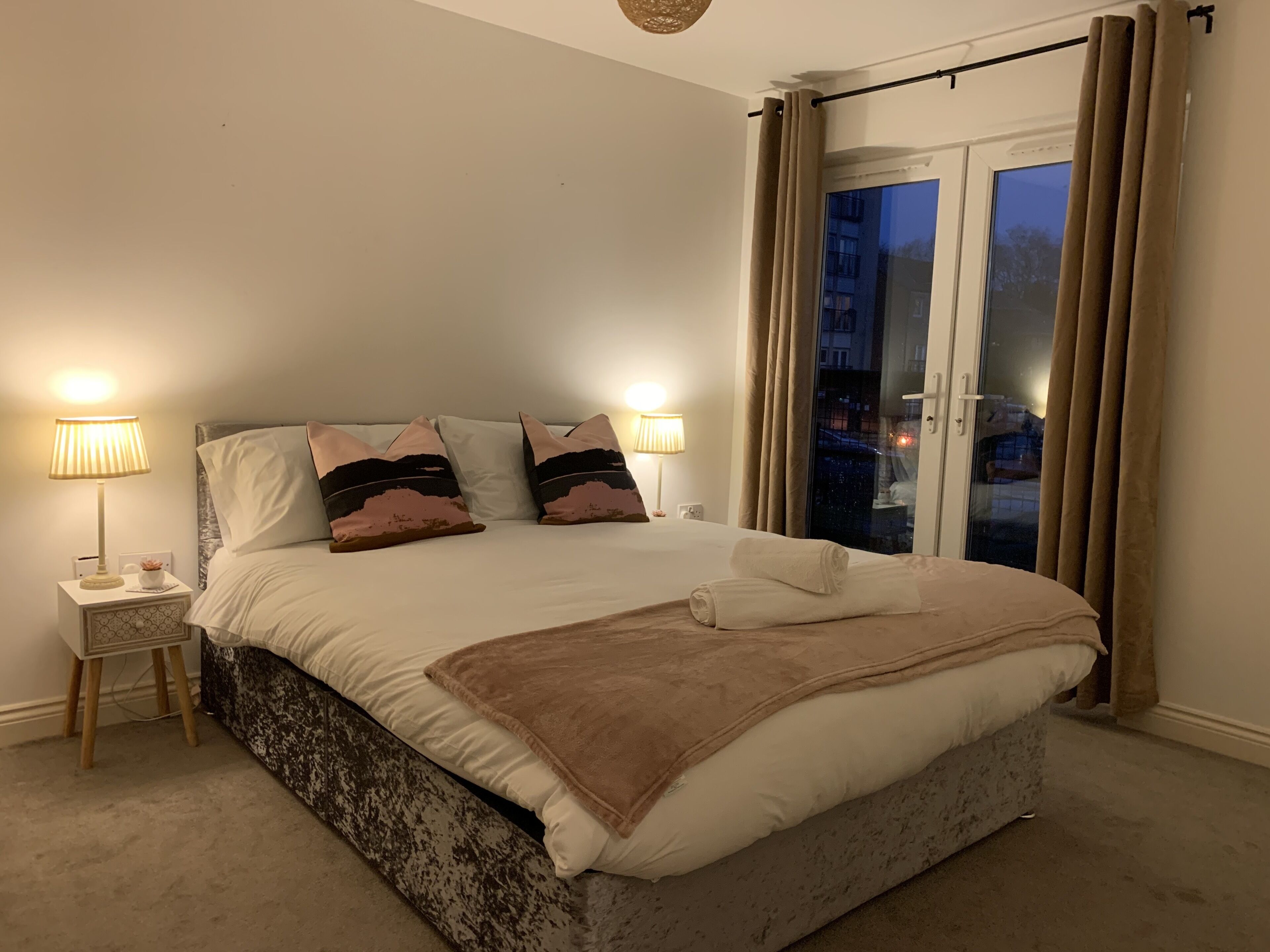Light and Spacious City Centre Flat With Free Parking! in Southampton, United Kingdom