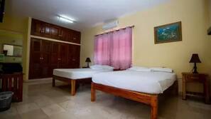 Minibar, iron/ironing board, linens