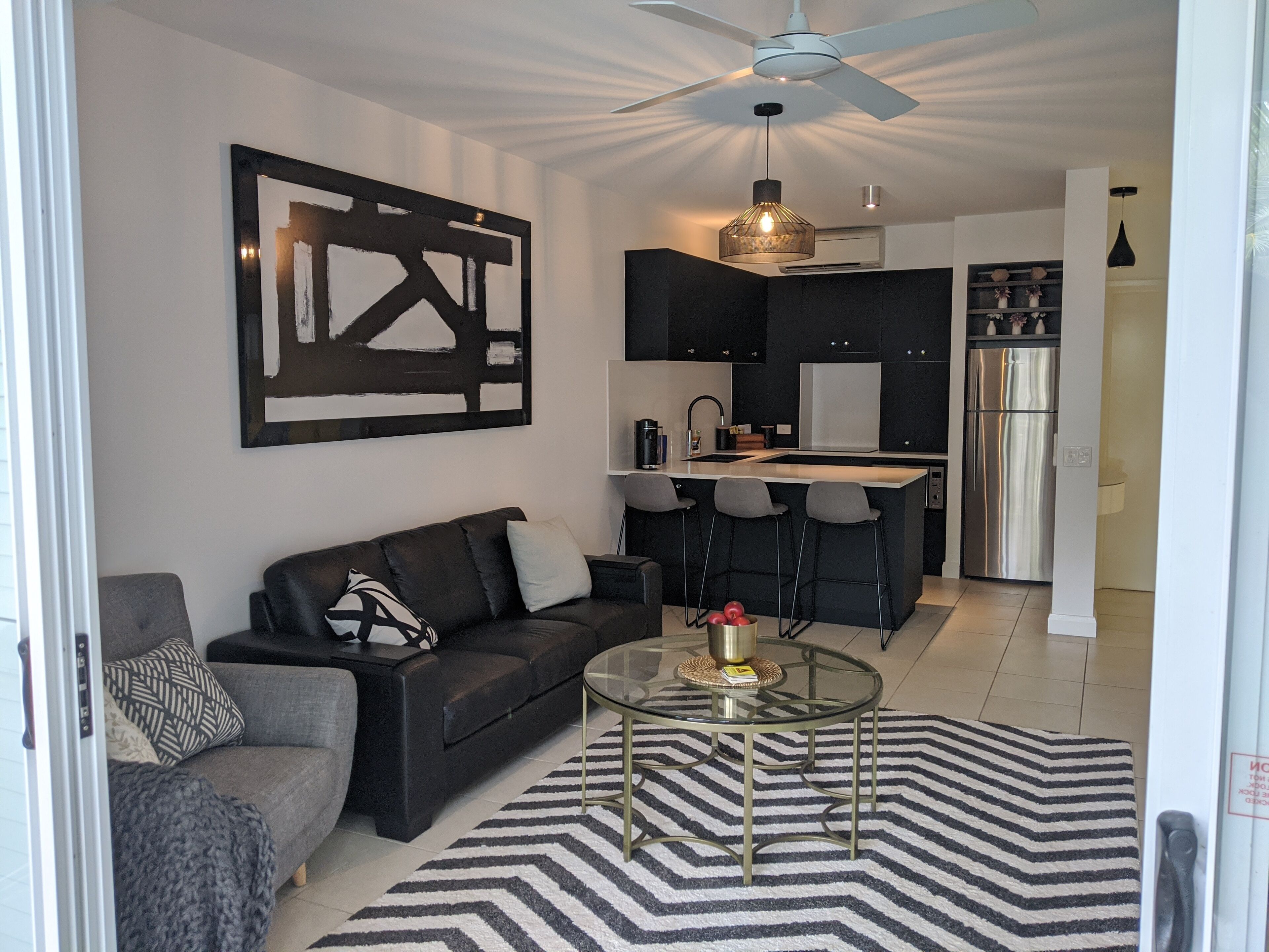 The Escape Luxury Apartment Peppers Beach Club Palm Cove