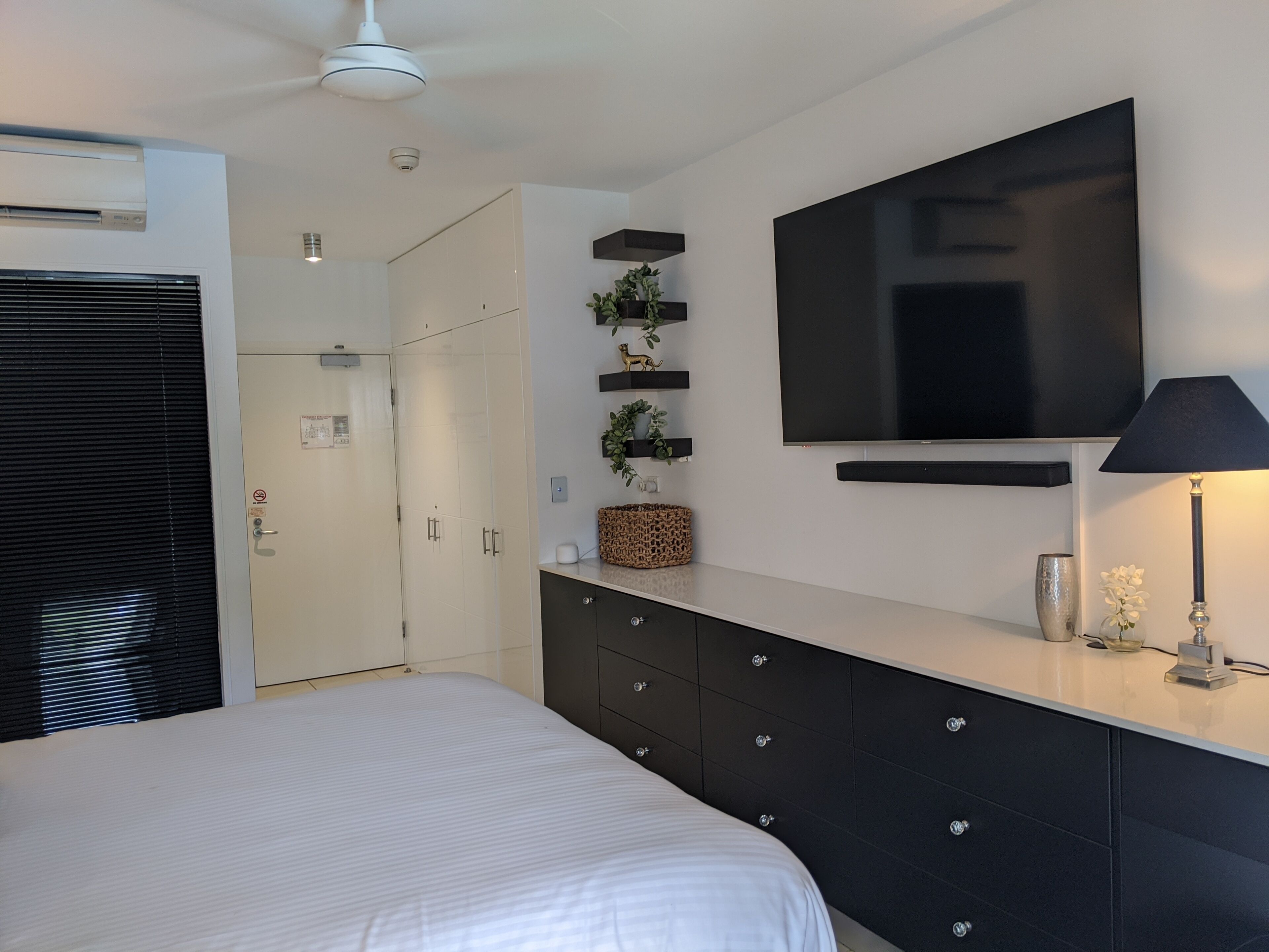 The Escape Luxury Apartment Peppers Beach Club Palm Cove