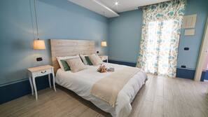 Free cribs/infant beds, rollaway beds, free WiFi, linens