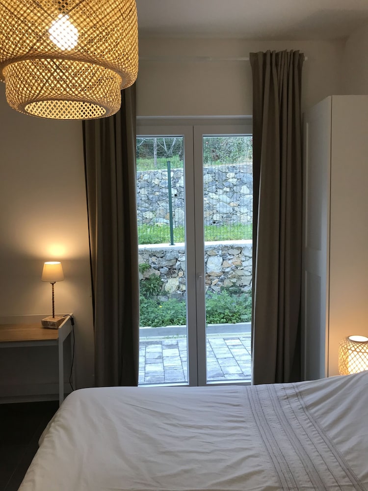 Deux Pieces Haut De Gamme Sur La Riviera Italienne In Noli Hotel Rates Reviews On Orbitz