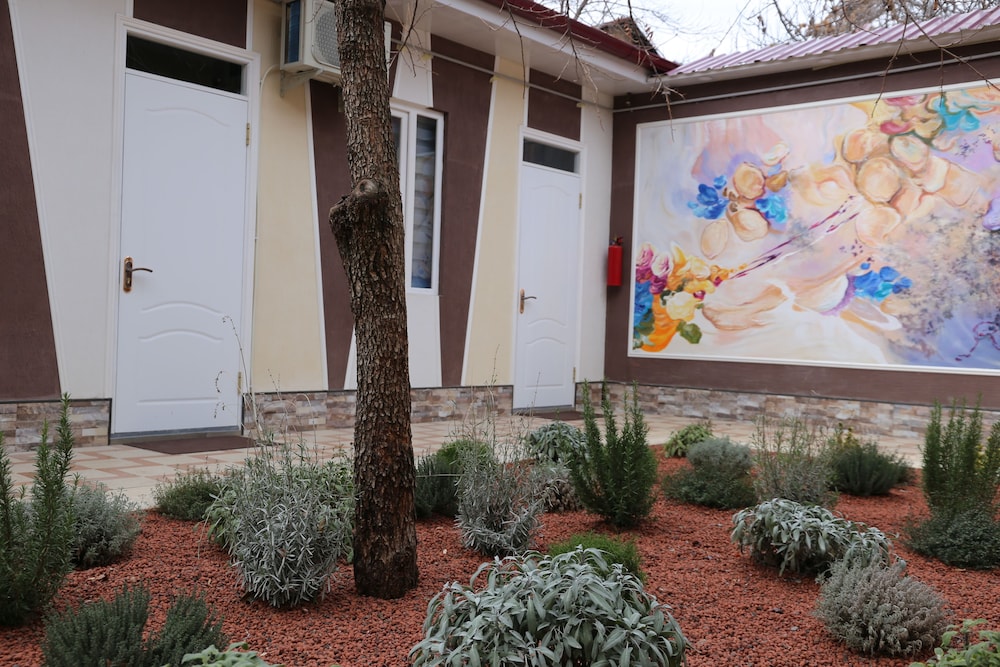 Photo - Hotel & Hostel Gallery