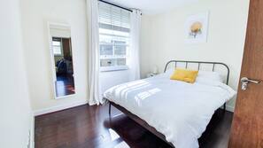 1 bedroom, iron/ironing board, linens