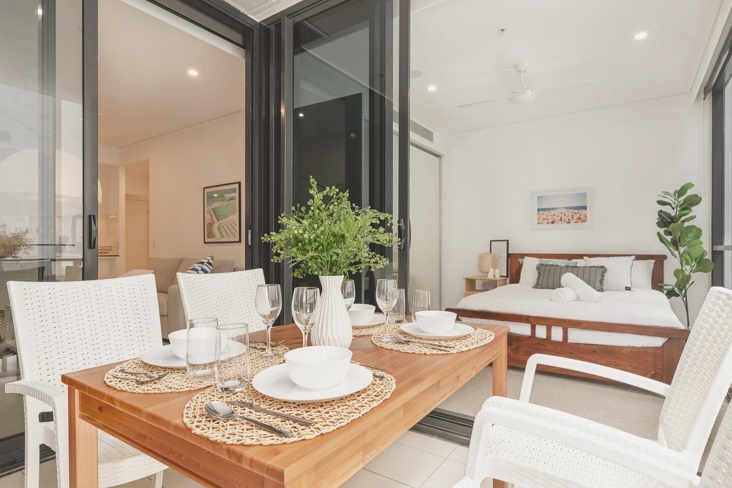 Vintage and Cozy APT in Southbank Free Parking