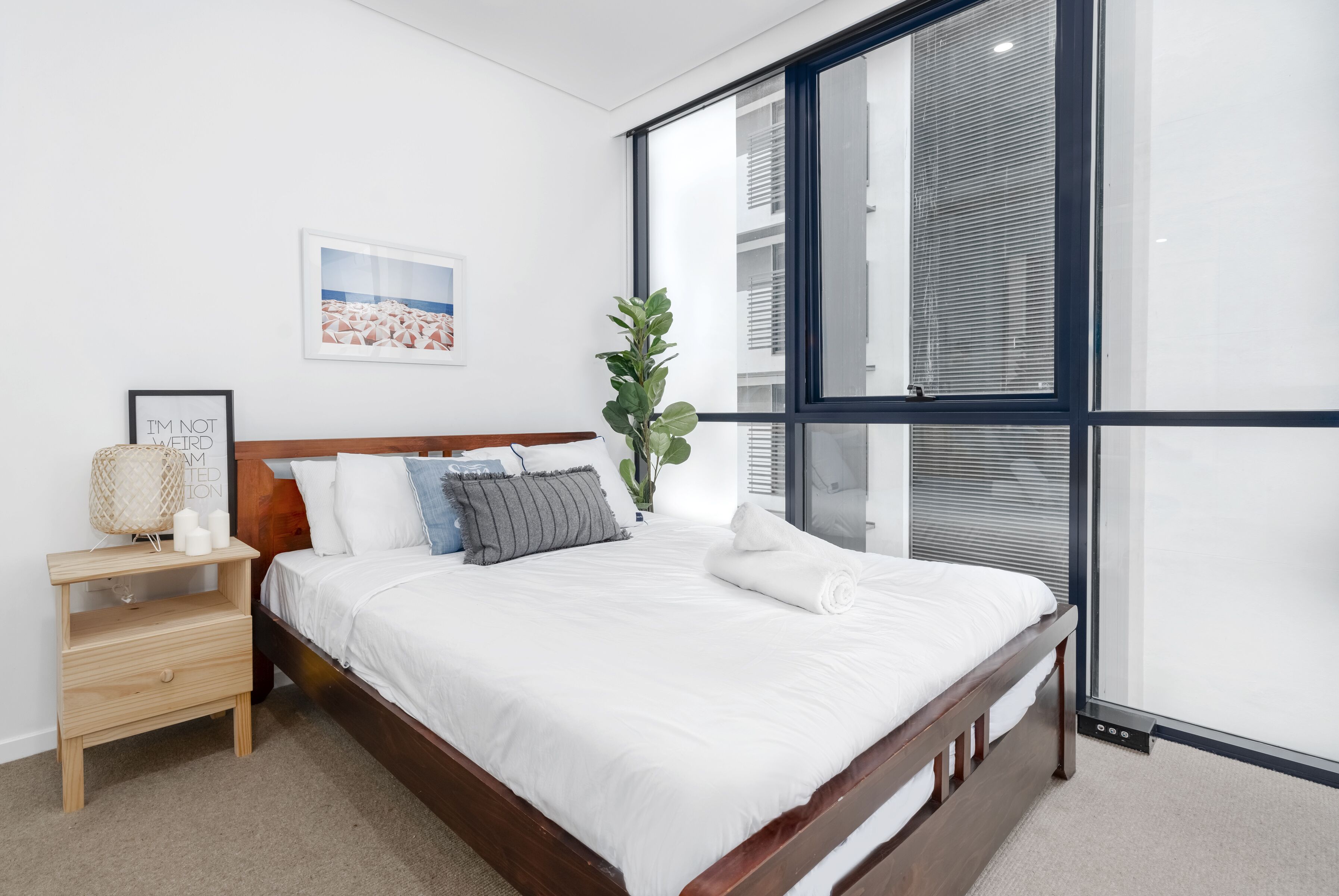 Vintage and Cozy APT in Southbank Free Parking