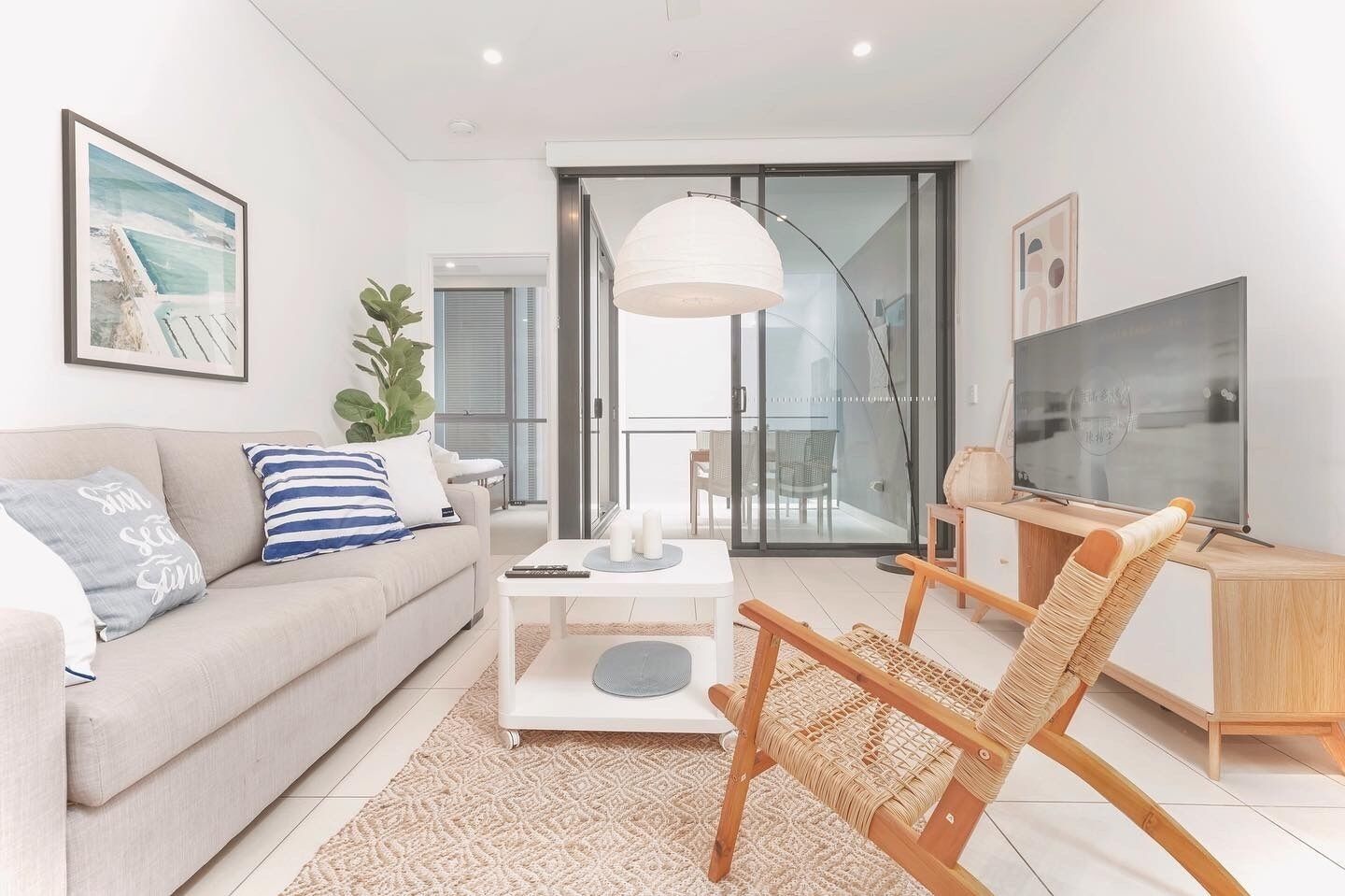 Vintage and Cozy APT in Southbank Free Parking