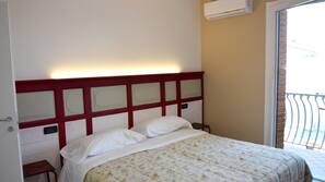 3 bedrooms, iron/ironing board, free WiFi