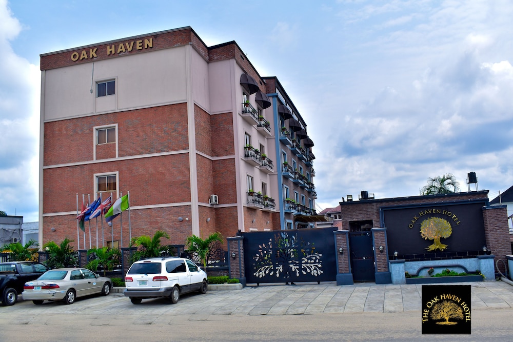Oak Haven Hotel and Suites, Port Harcourt Room Prices & Reviews