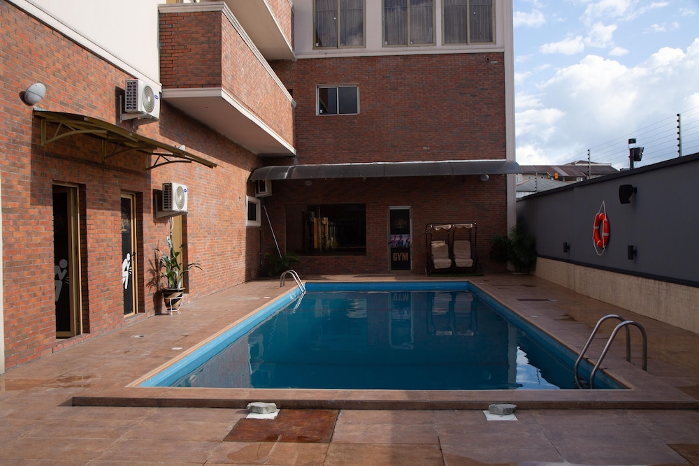 Oak Haven Hotel and Suites, Port Harcourt Room Prices & Reviews