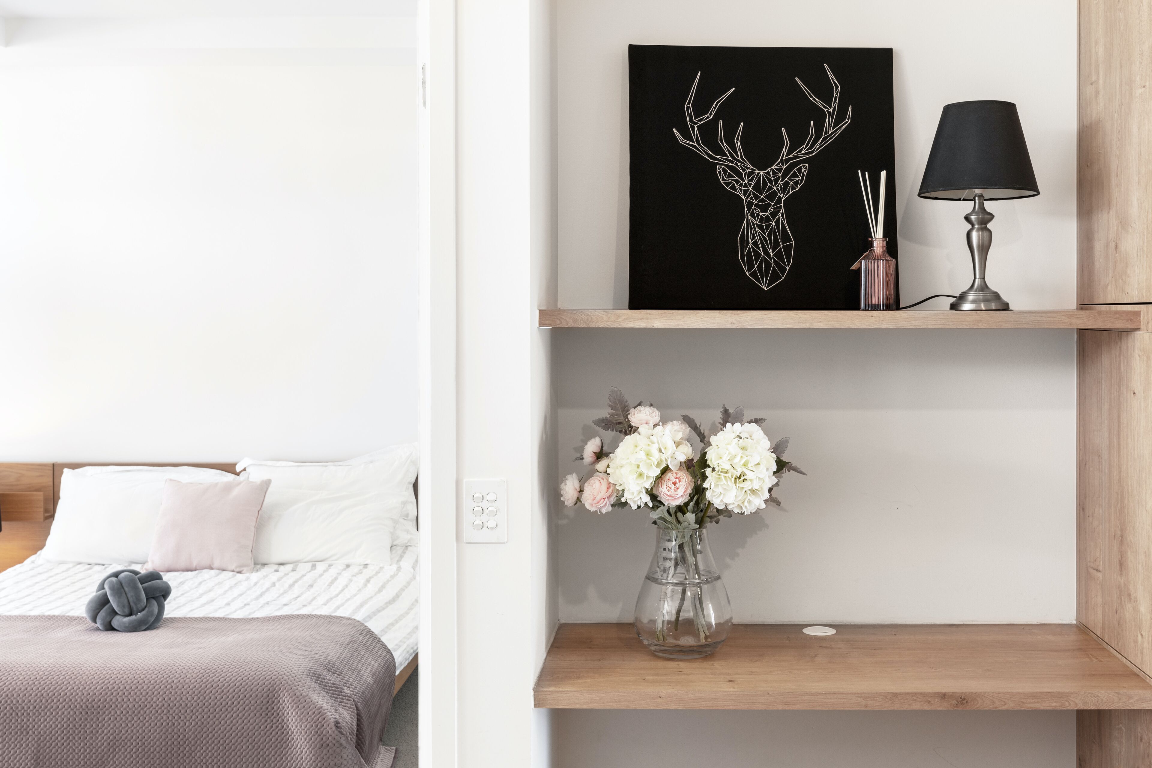 Art-Inspired, Designer APT in the vibrant area