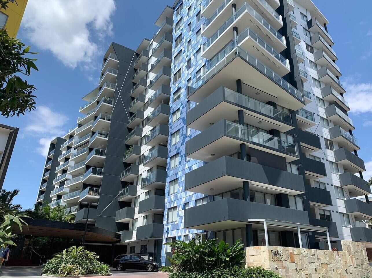 Art-Inspired, Designer APT in the vibrant area